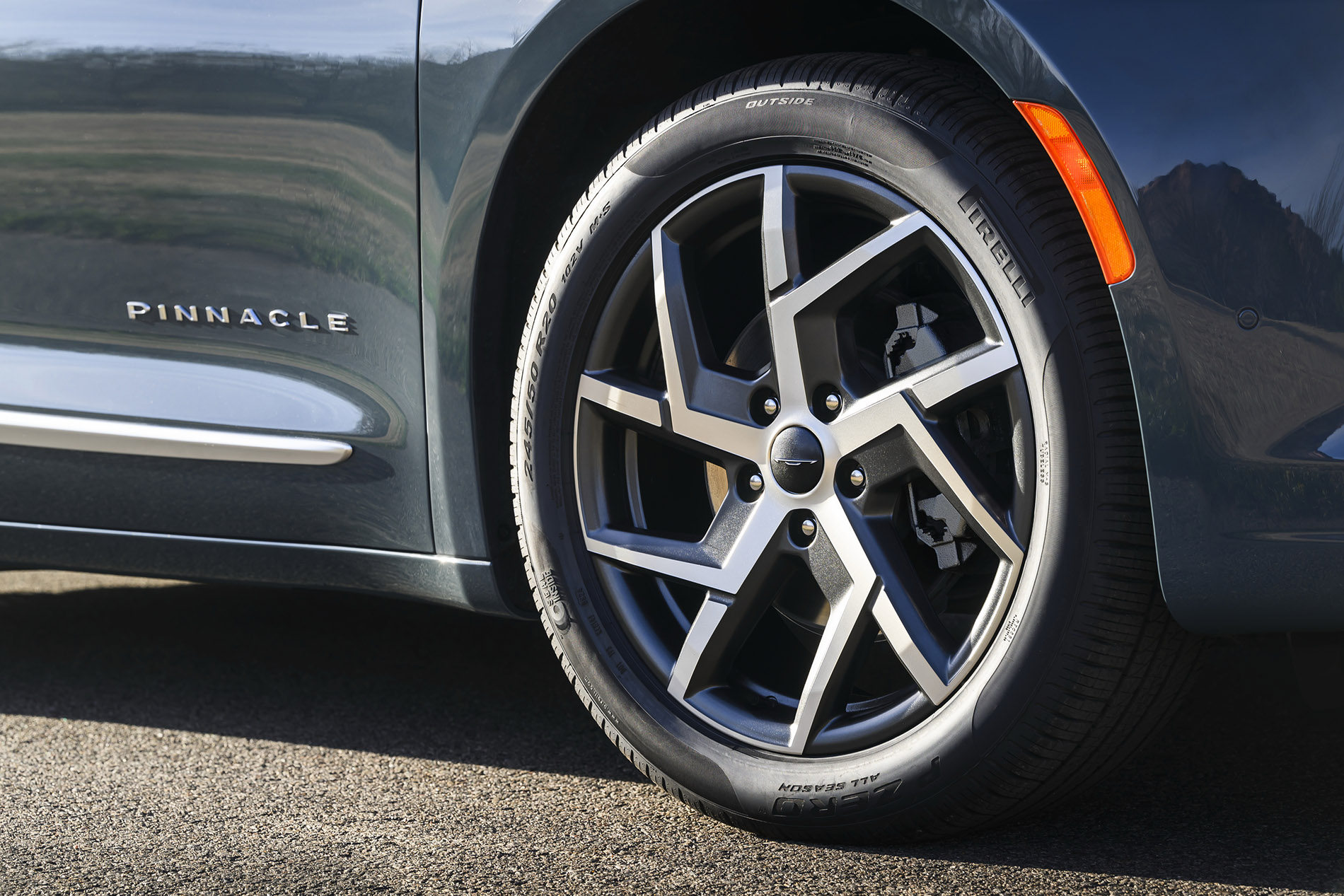 2027 Chrysler Pacifica Pinnacle