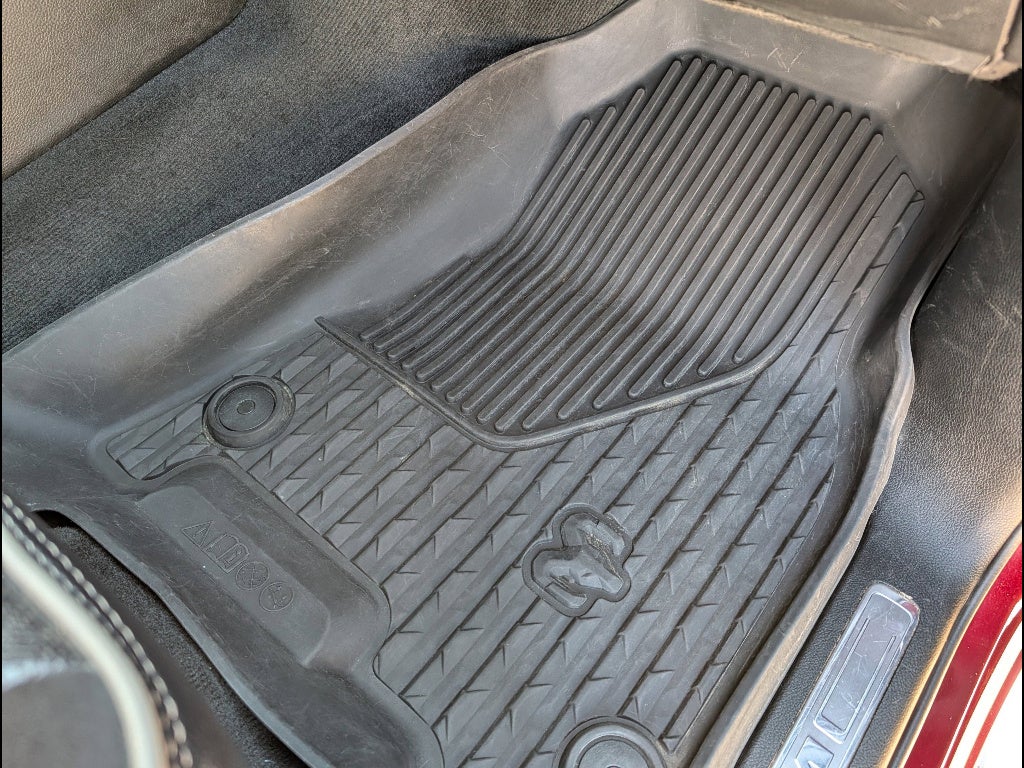 2022 RAM 1500 Laramie Crew Cab 4x4 5'7" Box