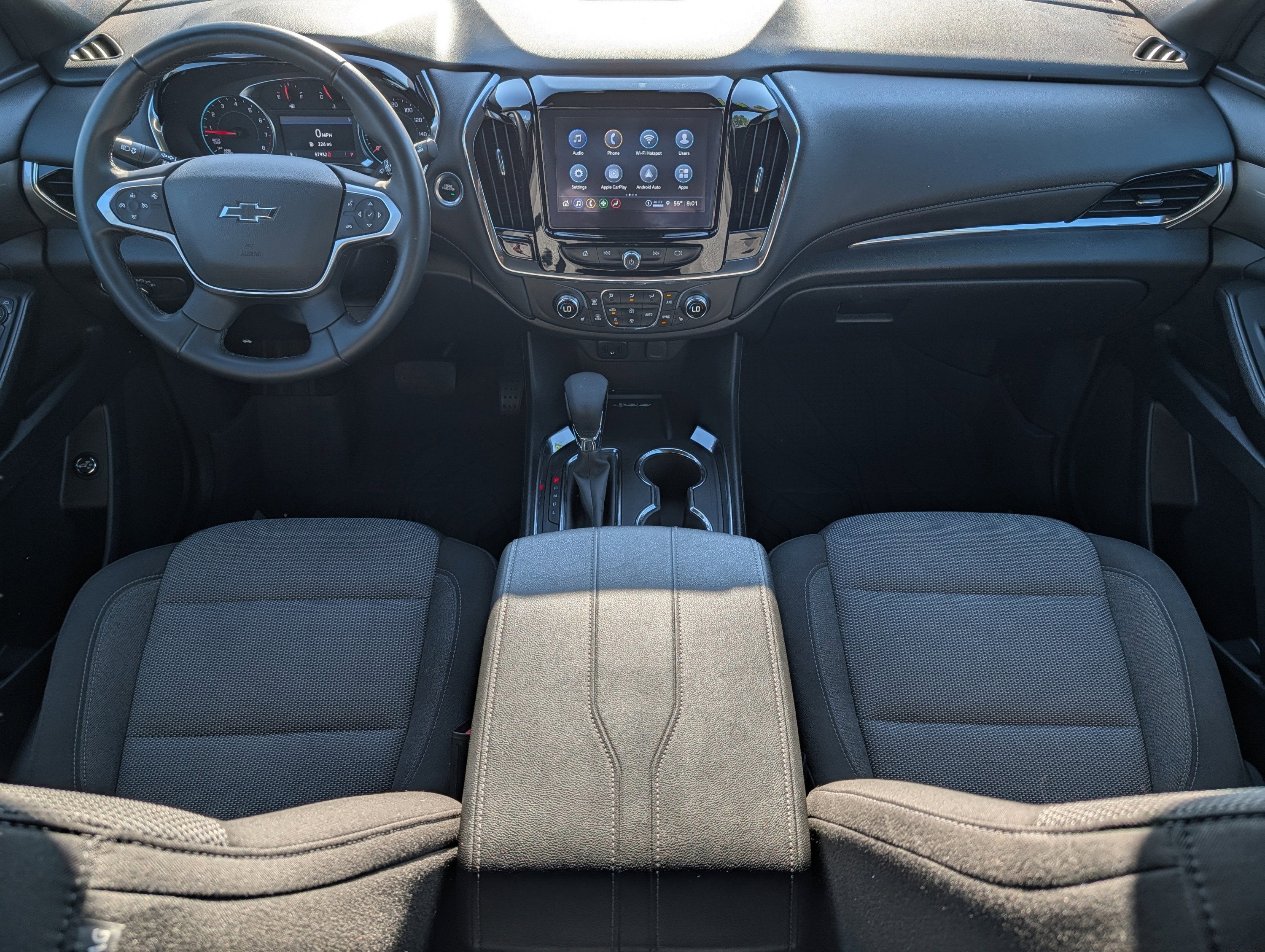 2023 Chevrolet Traverse LT Cloth