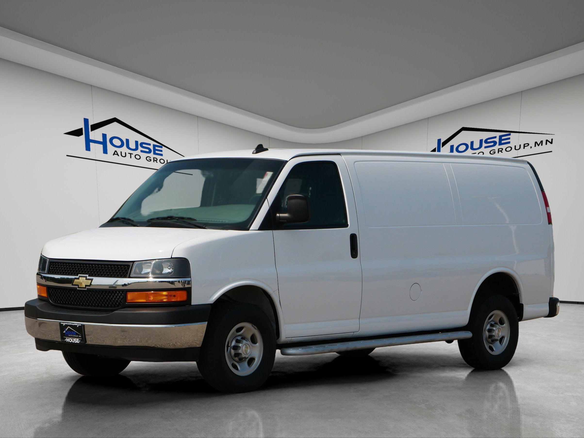 2023 Chevrolet Express Cargo 2500 1WT