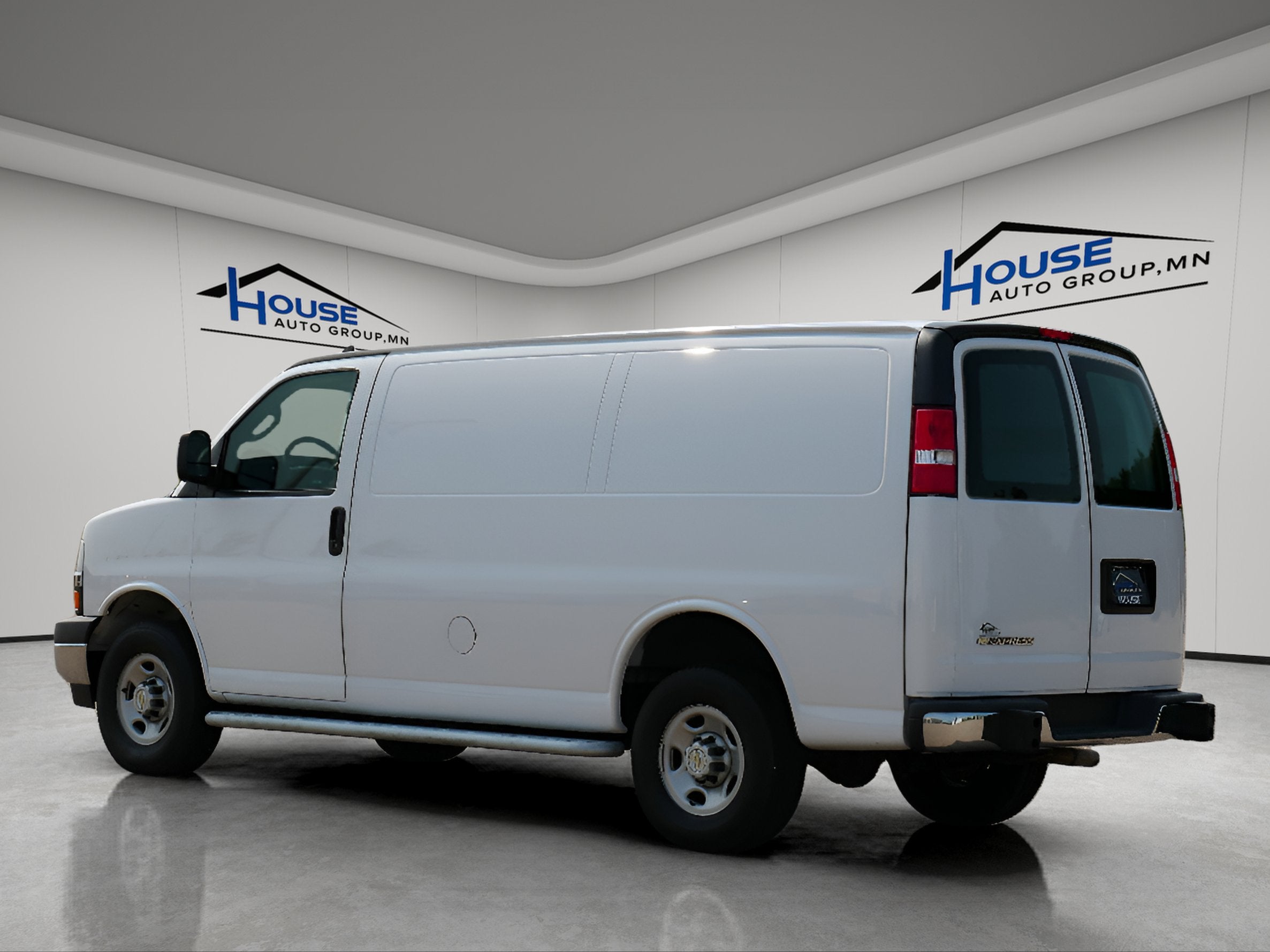 2023 Chevrolet Express Cargo 2500 1WT