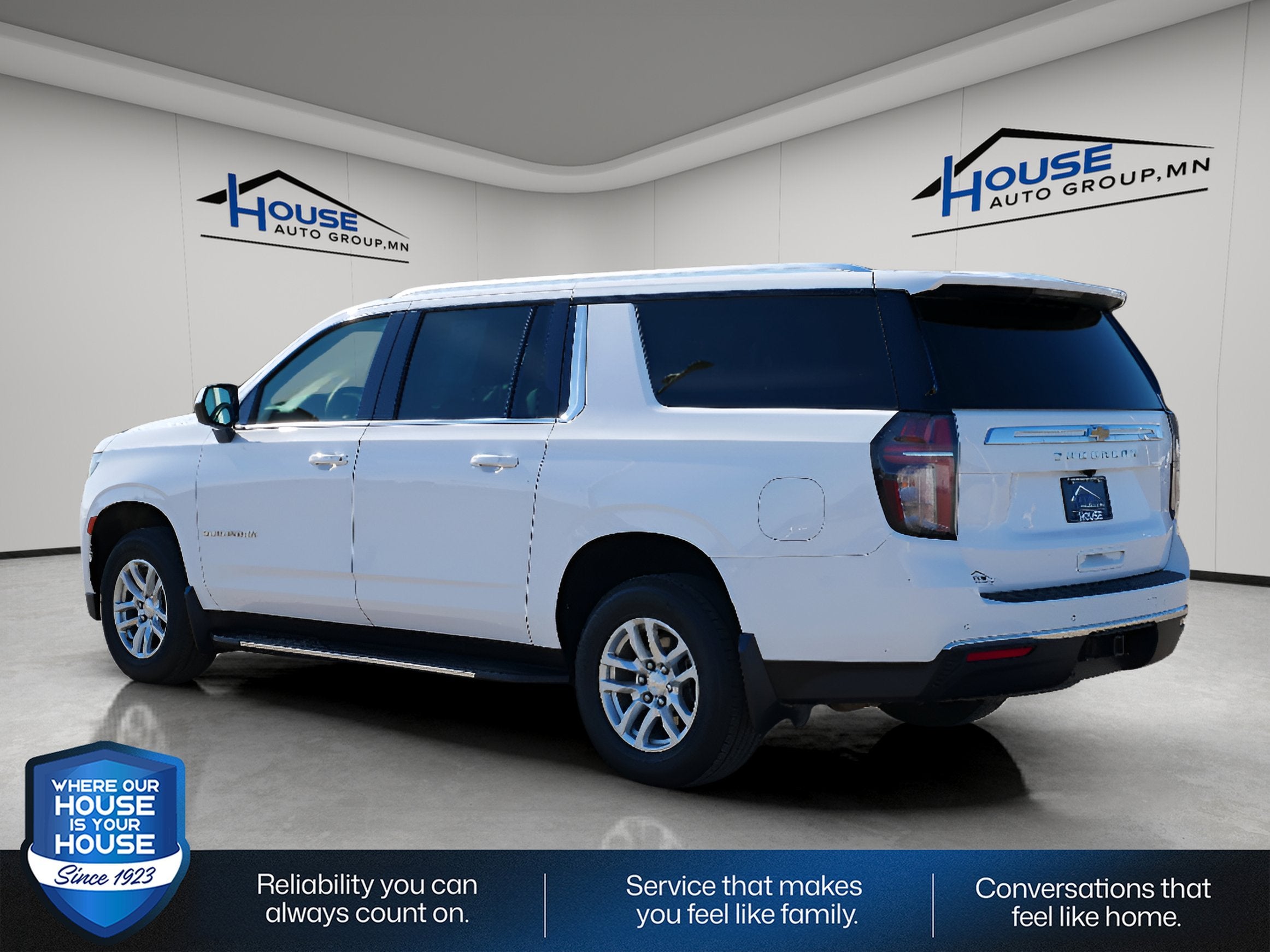 2023 Chevrolet Suburban LS