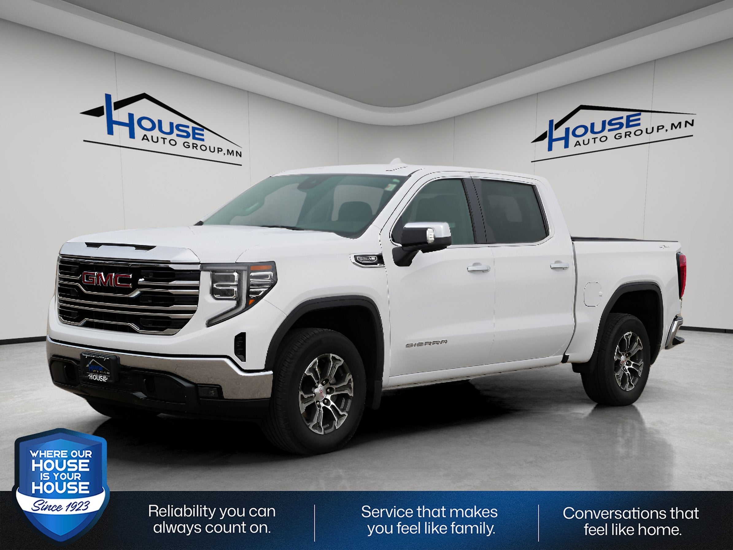 2025 GMC Sierra 1500 SLT