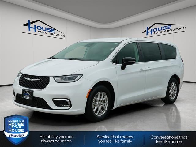 Used 2024 Chrysler Pacifica Touring L with VIN 2C4RC1BG2RR115880 for sale in Red Wing, Minnesota