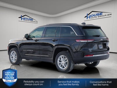 2025 Jeep Grand Cherokee GRAND CHEROKEE LAREDO X 4X4