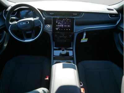 2025 Jeep Grand Cherokee GRAND CHEROKEE LAREDO 4X4