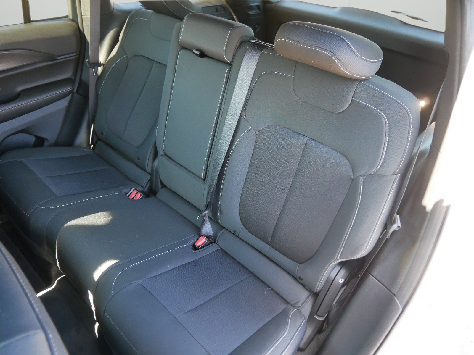 2025 Jeep Grand Cherokee GRAND CHEROKEE LAREDO 4X4