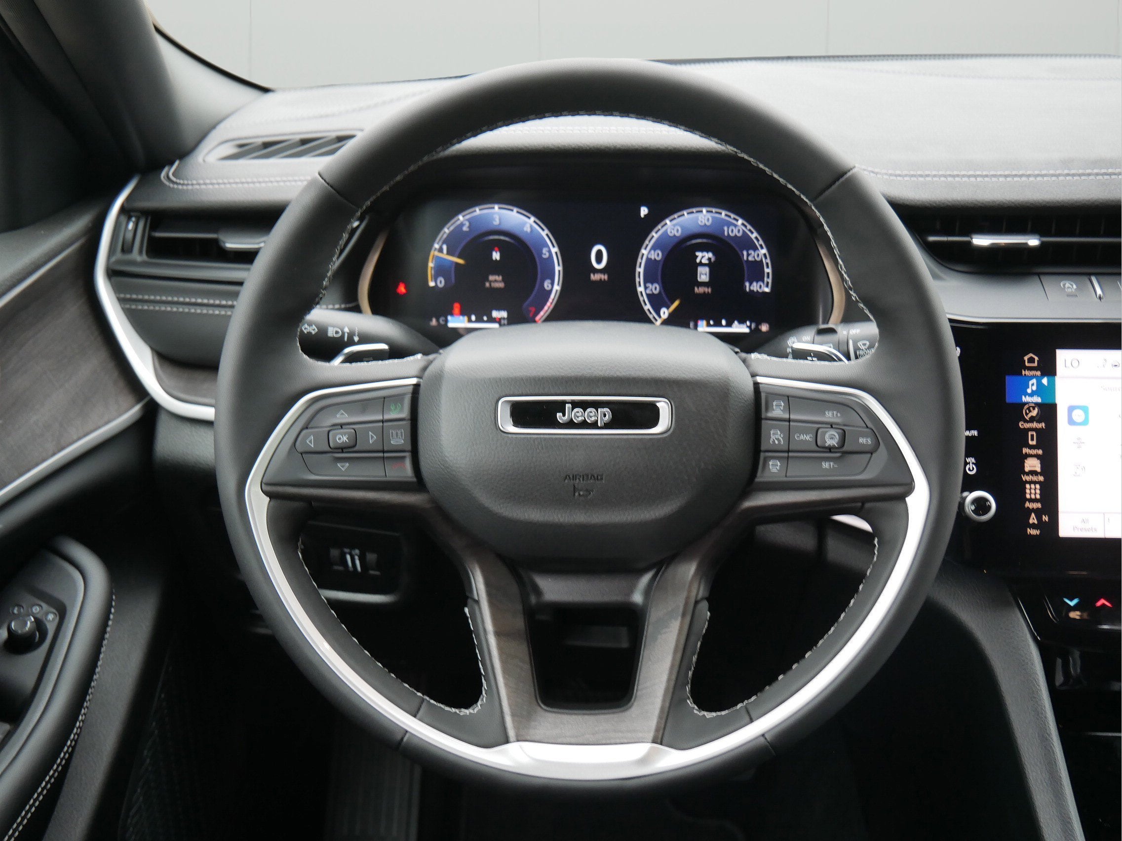 2026 Jeep Grand Cherokee GRAND CHEROKEE LAREDO ALTITUDE 4X4