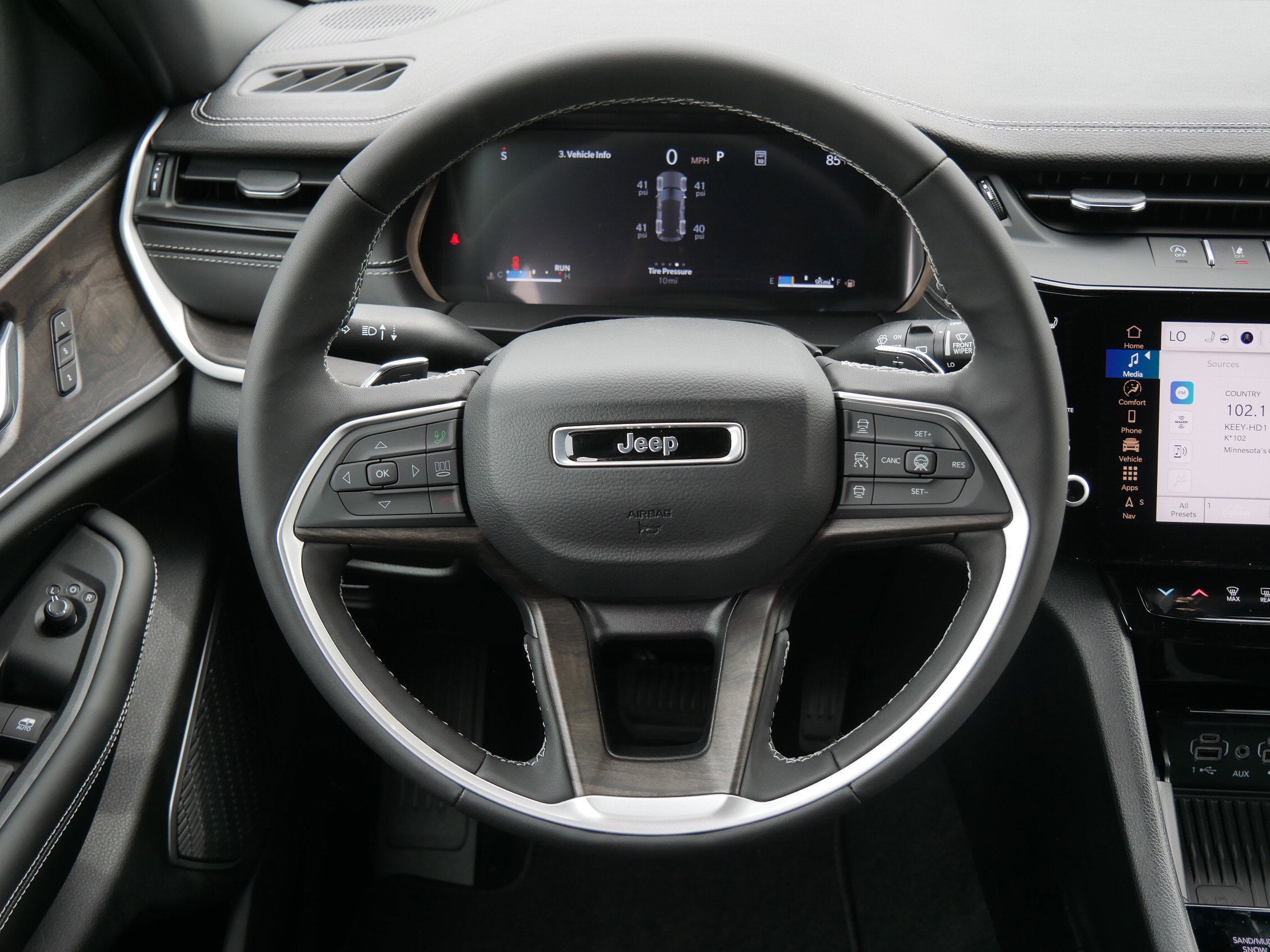 2026 Jeep Grand Cherokee GRAND CHEROKEE LIMITED RESERVE 4X4