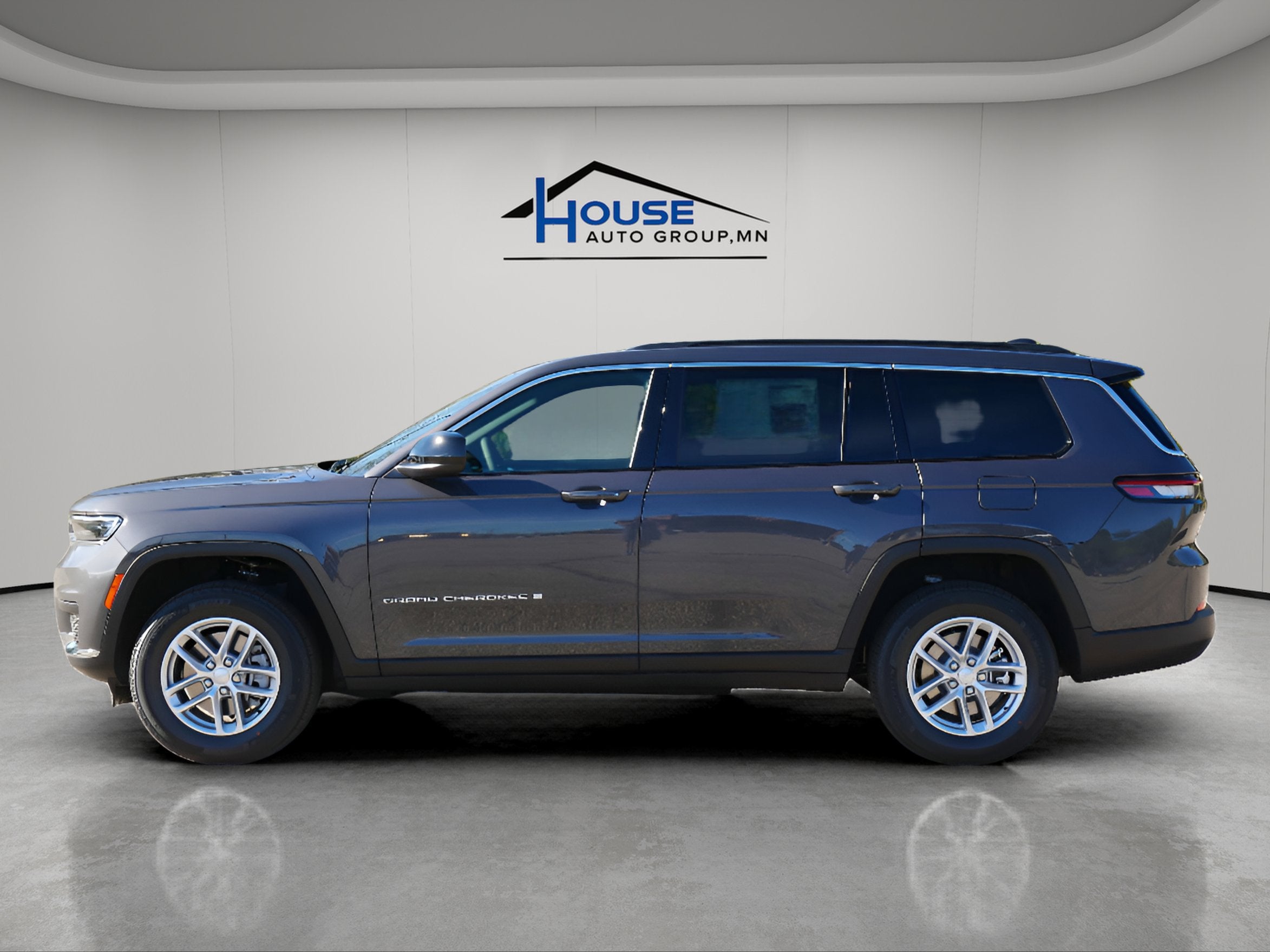 2025 Jeep Grand Cherokee GRAND CHEROKEE L LAREDO X 4X4