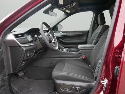 2025 Jeep Grand Cherokee GRAND CHEROKEE L LAREDO X 4X4