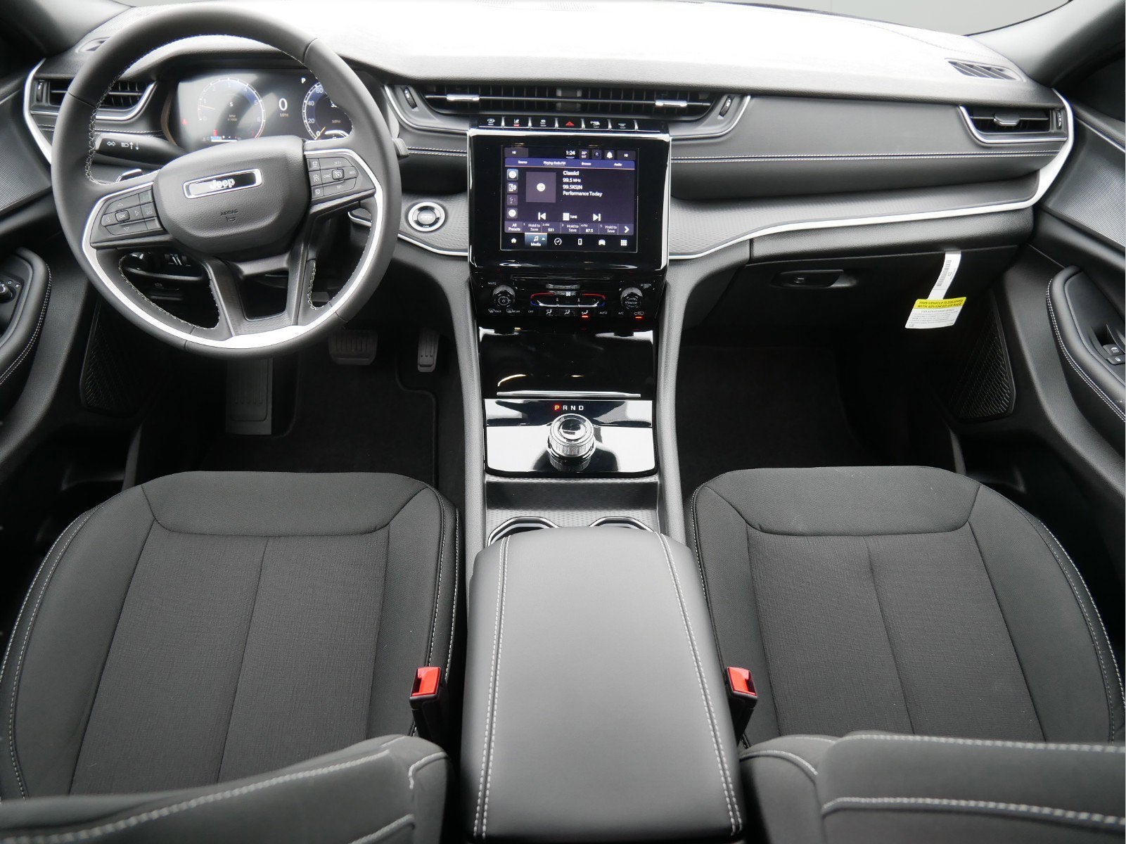 2025 Jeep Grand Cherokee GRAND CHEROKEE L LAREDO X 4X4