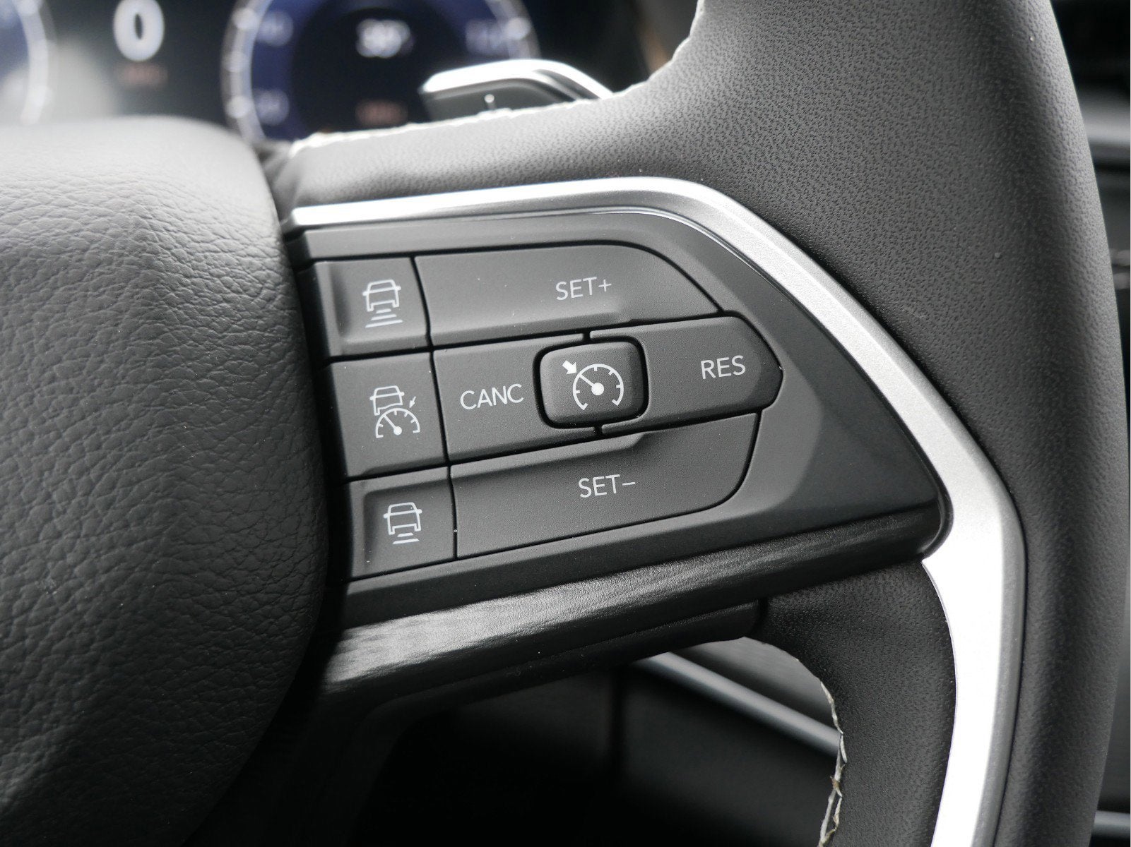 2025 Jeep Grand Cherokee GRAND CHEROKEE L LAREDO X 4X4