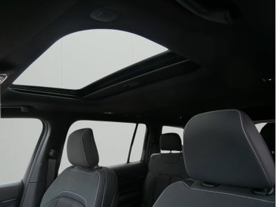 2025 Jeep Grand Cherokee GRAND CHEROKEE L LAREDO X 4X4