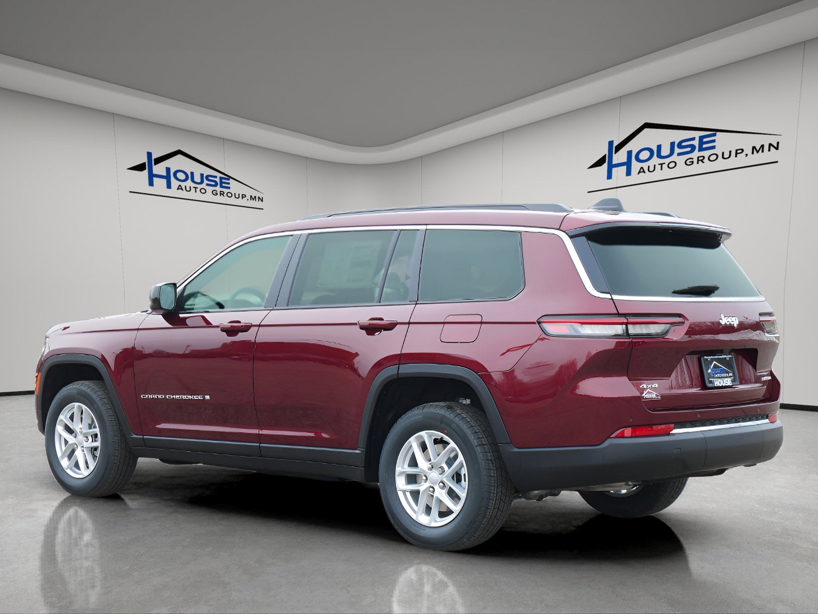 2025 Jeep Grand Cherokee GRAND CHEROKEE L LAREDO X 4X4
