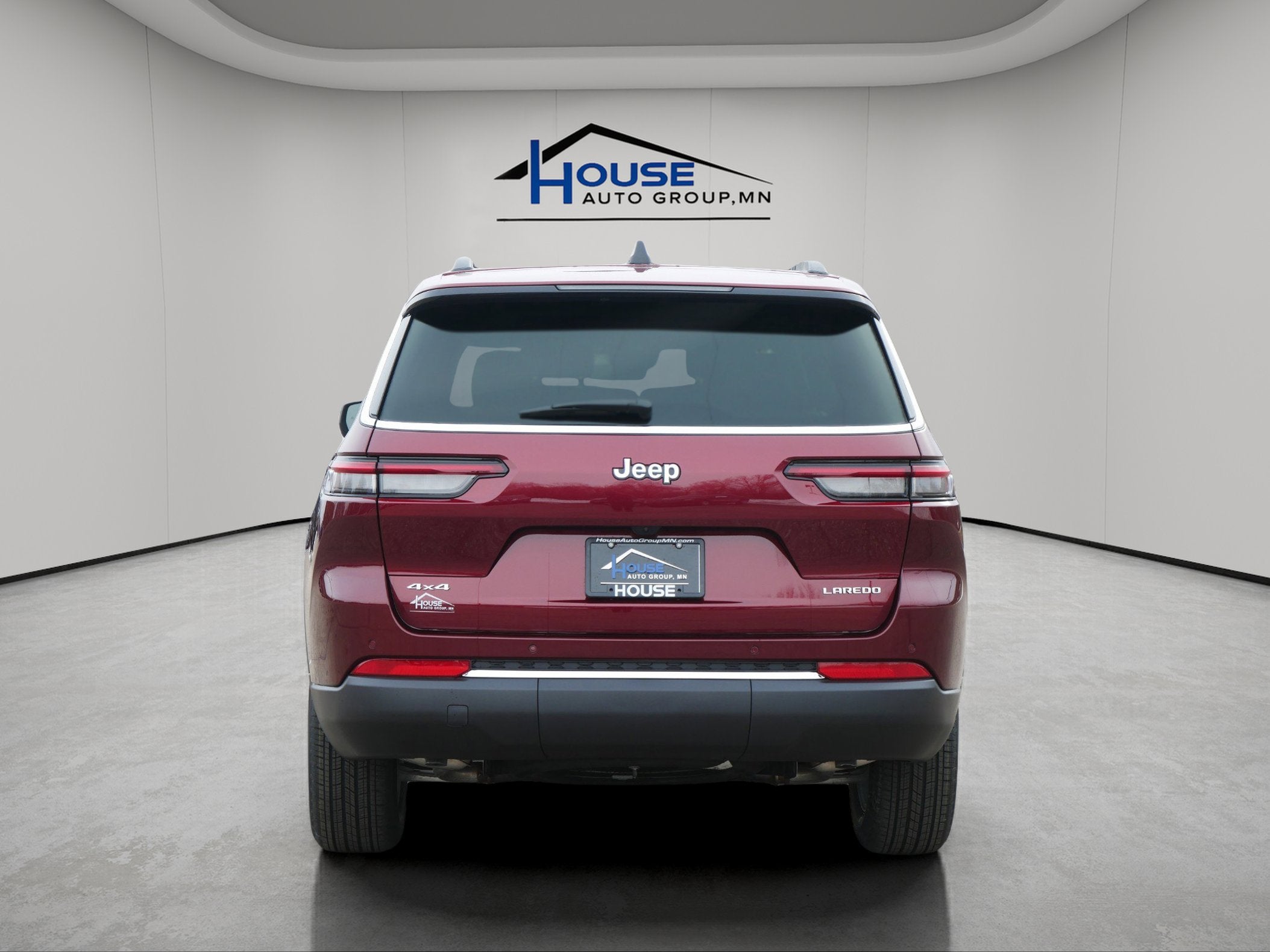 2025 Jeep Grand Cherokee GRAND CHEROKEE L LAREDO X 4X4