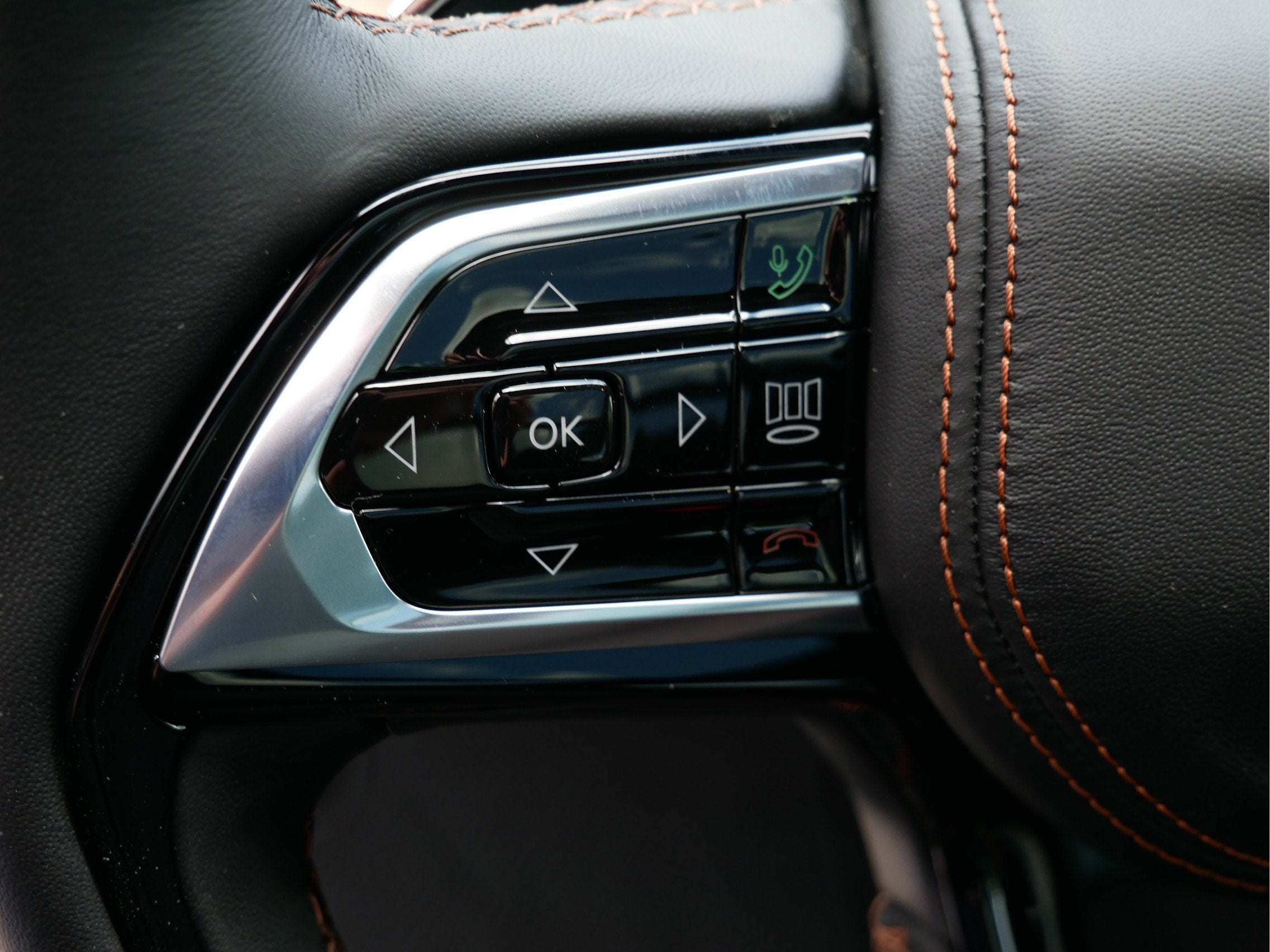 2026 Jeep Grand Cherokee GRAND CHEROKEE L SUMMIT 4X4