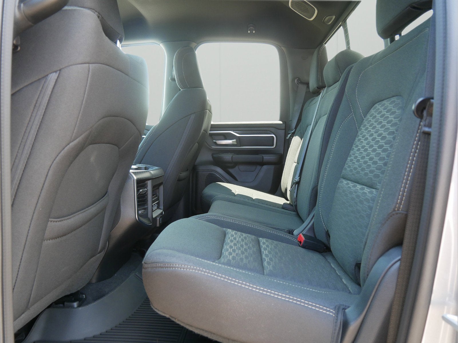 2025 RAM Ram 1500 RAM 1500 BIG HORN QUAD CAB 4X4 6'4' BOX