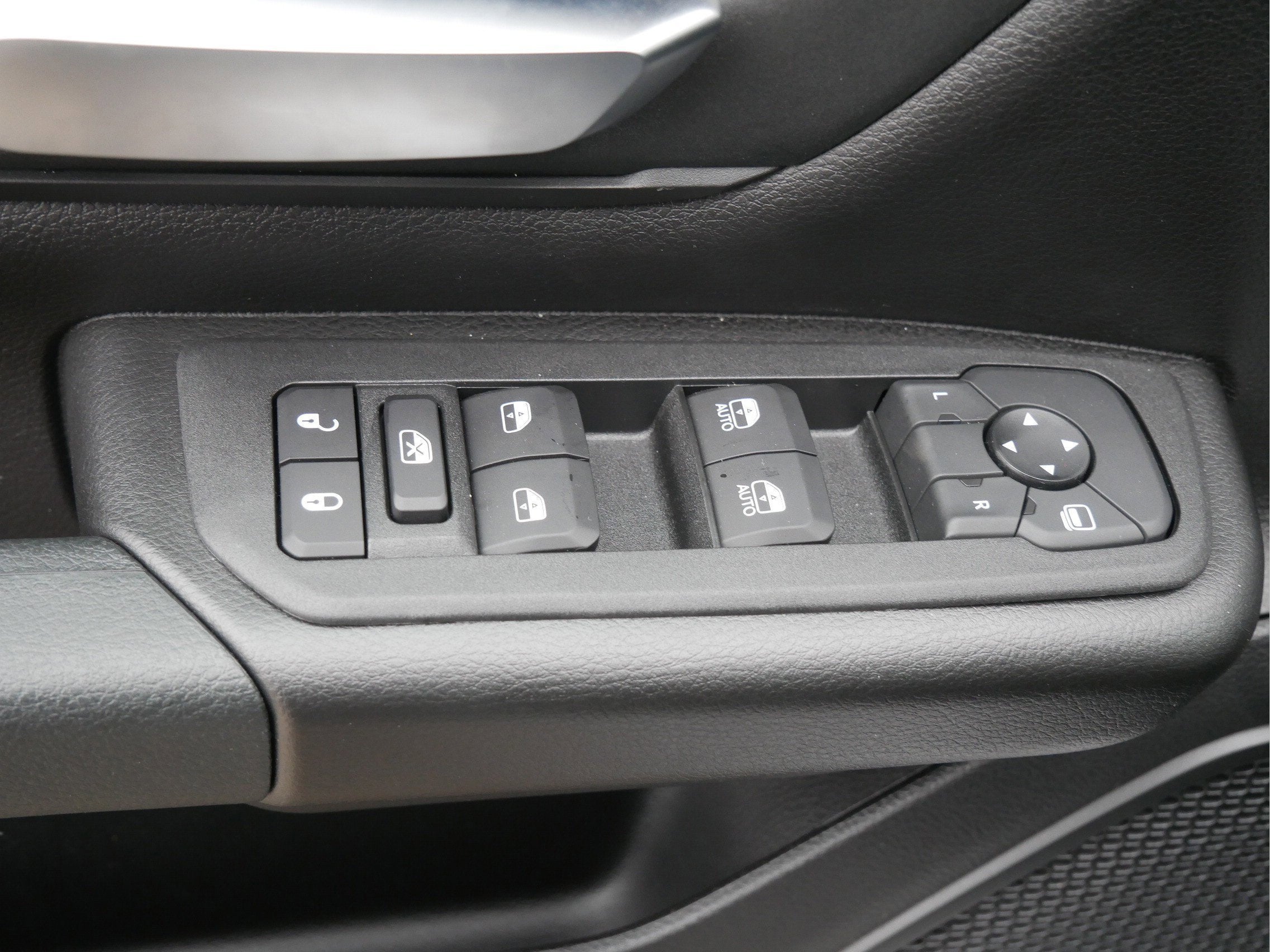 2026 RAM Ram 1500 RAM 1500 TRADESMAN CREW CAB 4X4 5'7' BOX