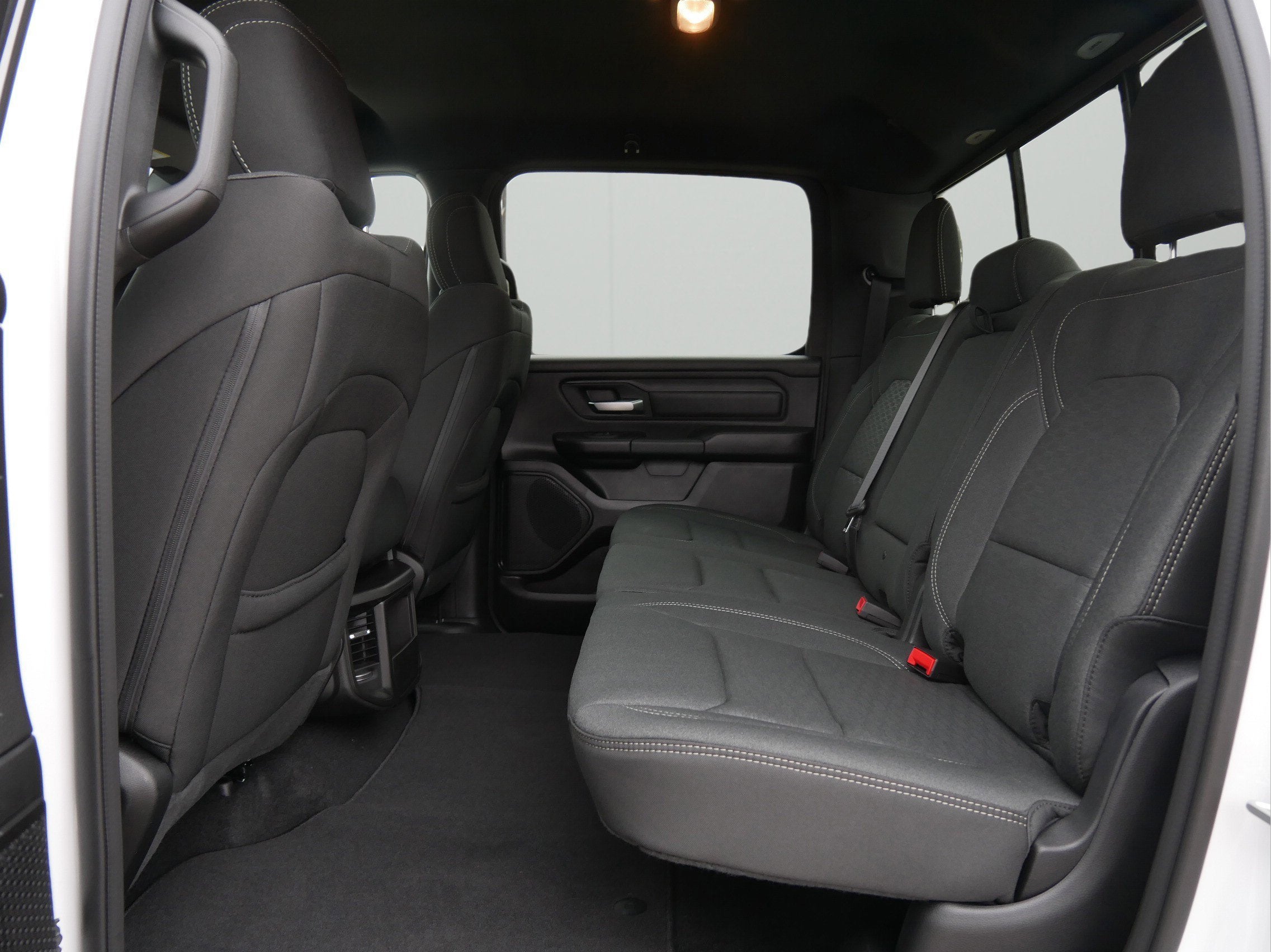 2026 RAM Ram 1500 RAM 1500 TRADESMAN CREW CAB 4X4 5'7' BOX