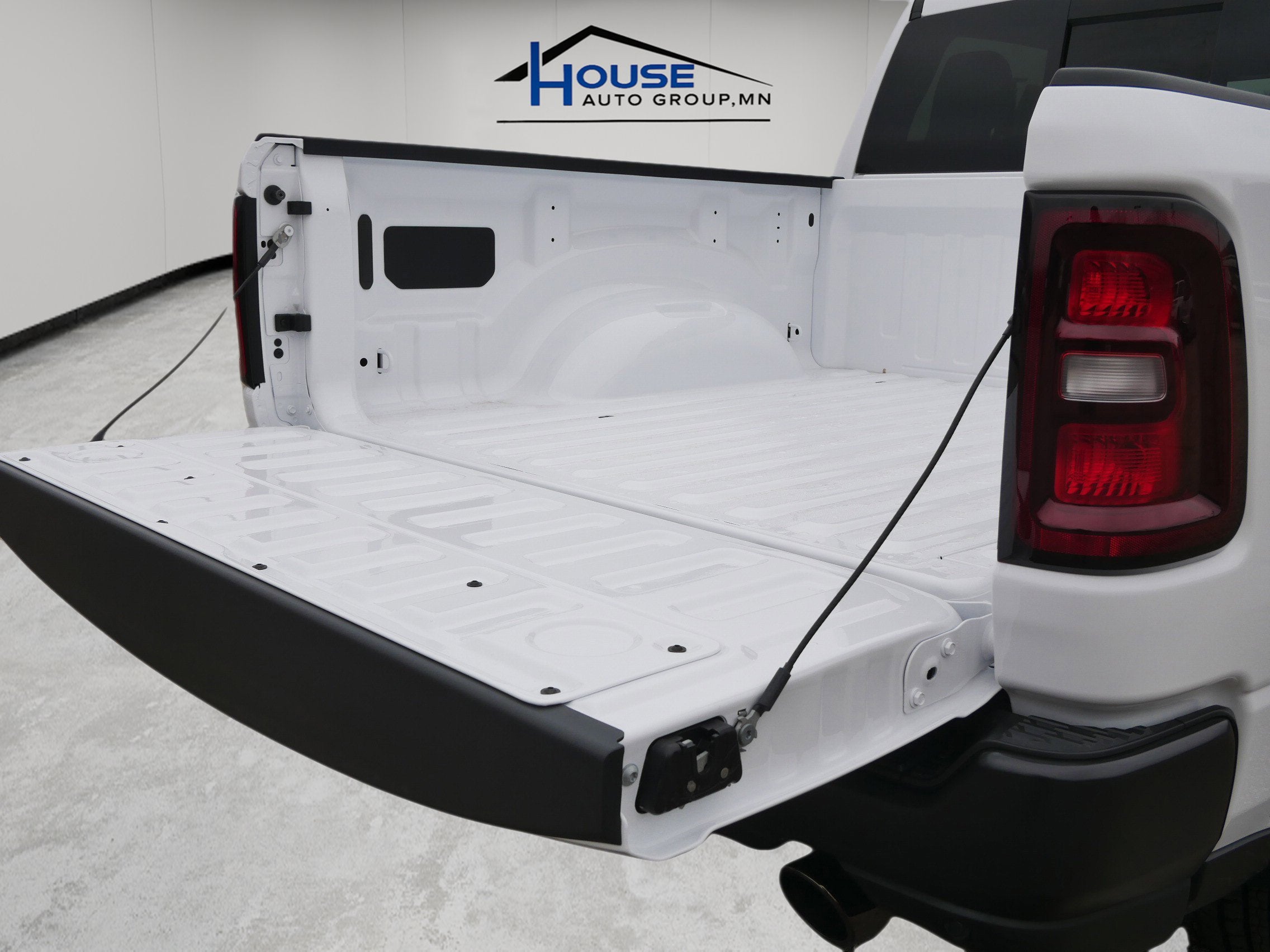 2026 RAM Ram 1500 RAM 1500 TRADESMAN CREW CAB 4X4 5'7' BOX