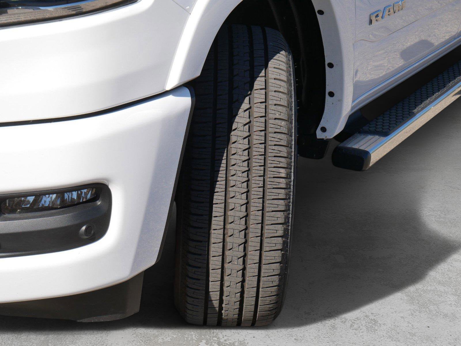 2025 RAM Ram 1500 RAM 1500 LARAMIE CREW CAB 4X4 5'7' BOX