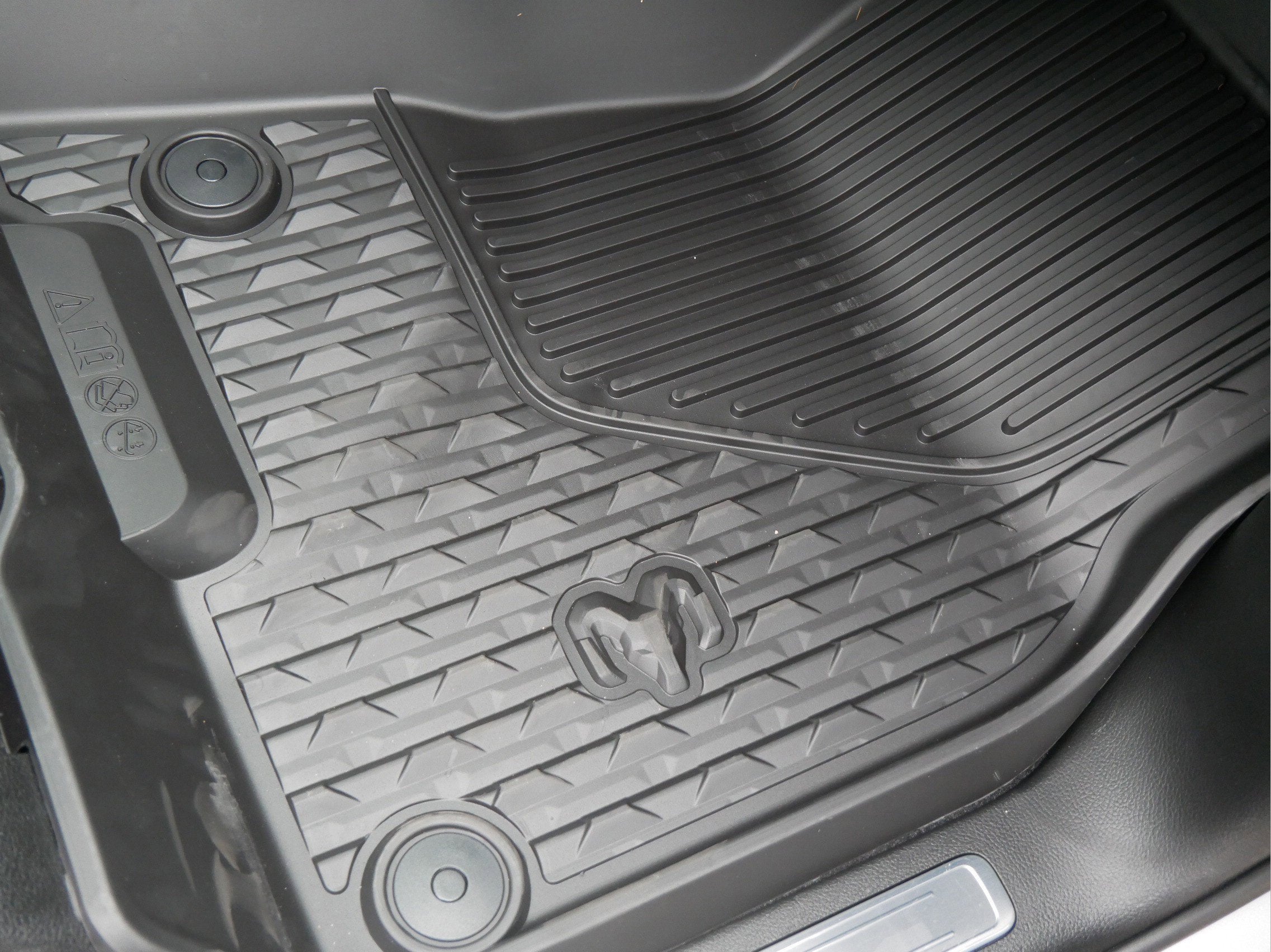 2026 RAM Ram 1500 RAM 1500 RHO CREW CAB 4X4 5'7' BOX