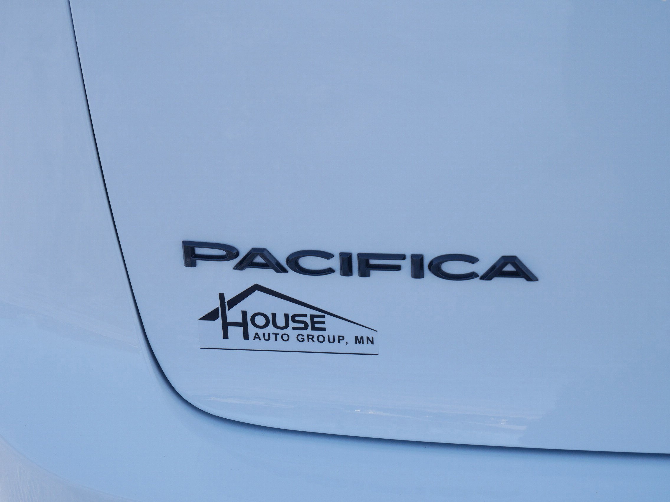 2026 Chrysler Pacifica PACIFICA SELECT AWD