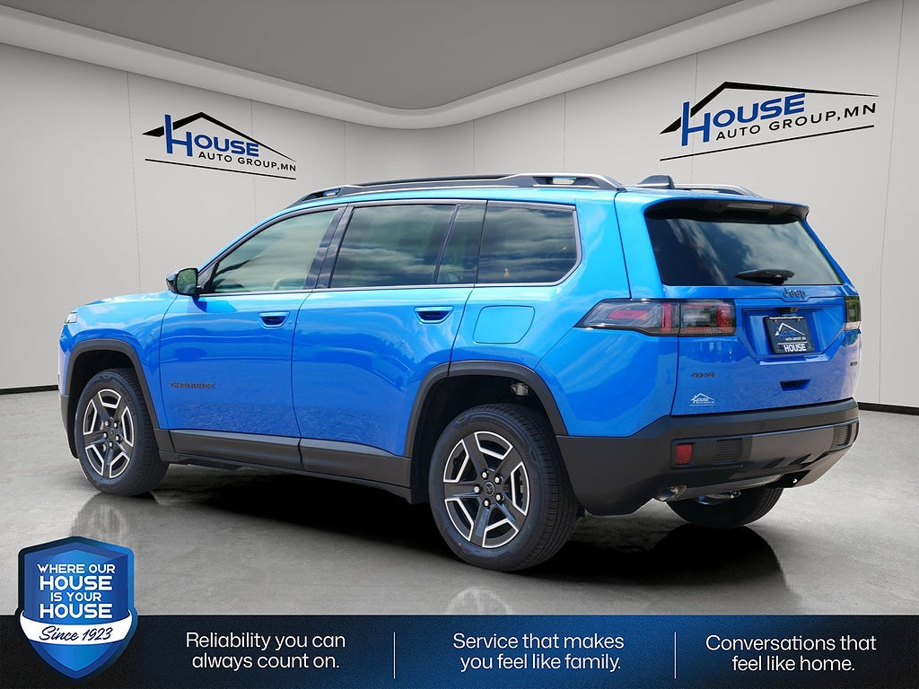 2026 Jeep Cherokee CHEROKEE LAREDO 4X4