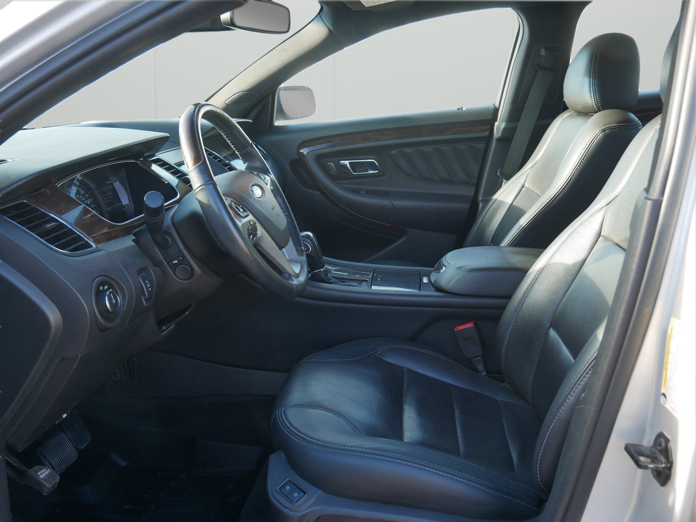 2018 Ford Taurus Limited