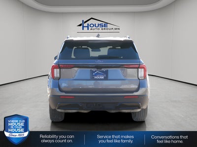 2025 Ford Explorer ST-Line