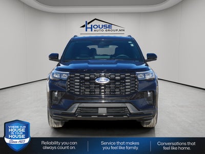 2025 Ford Explorer ST-Line