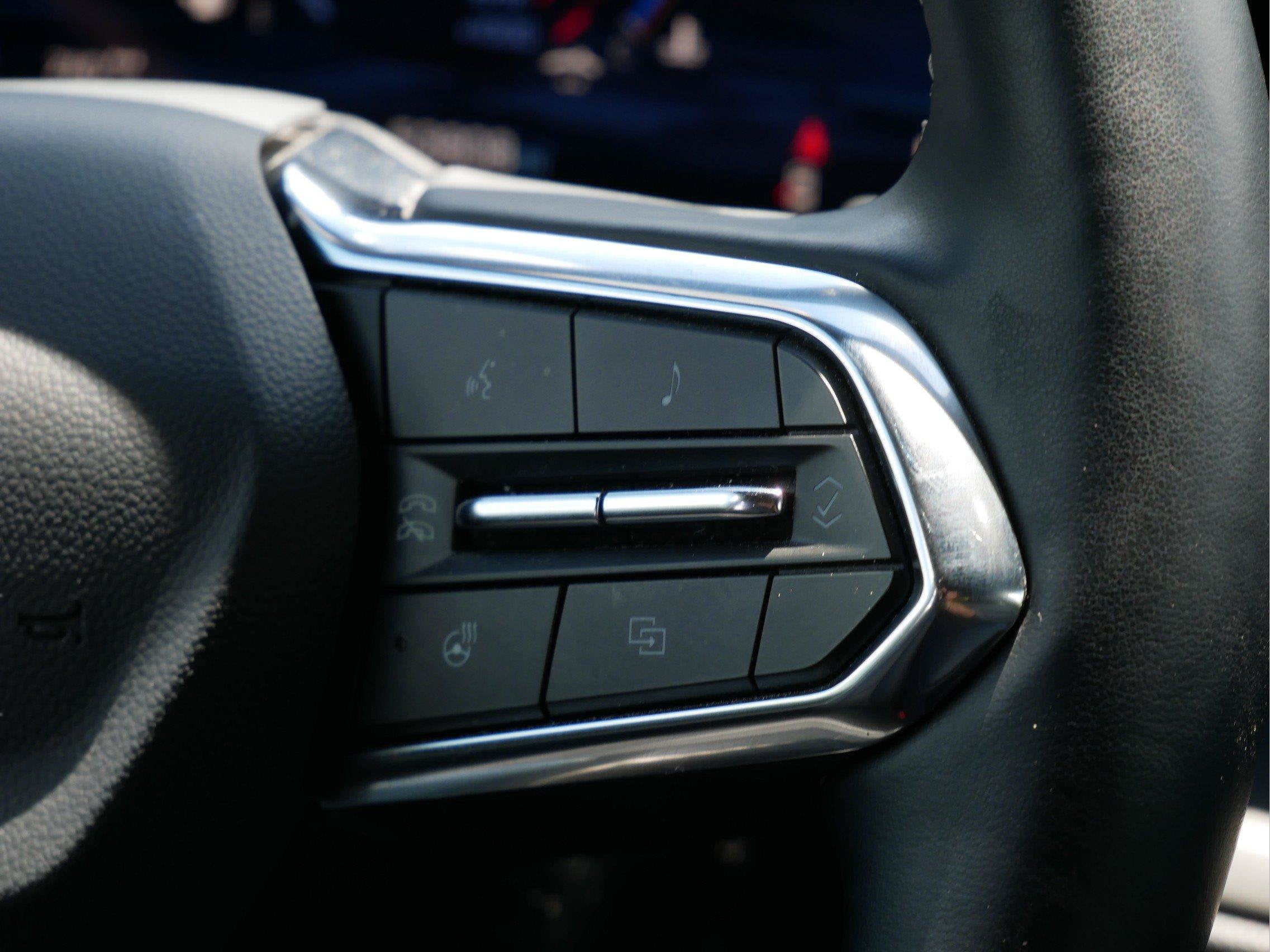 2025 Chevrolet Traverse AWD LT