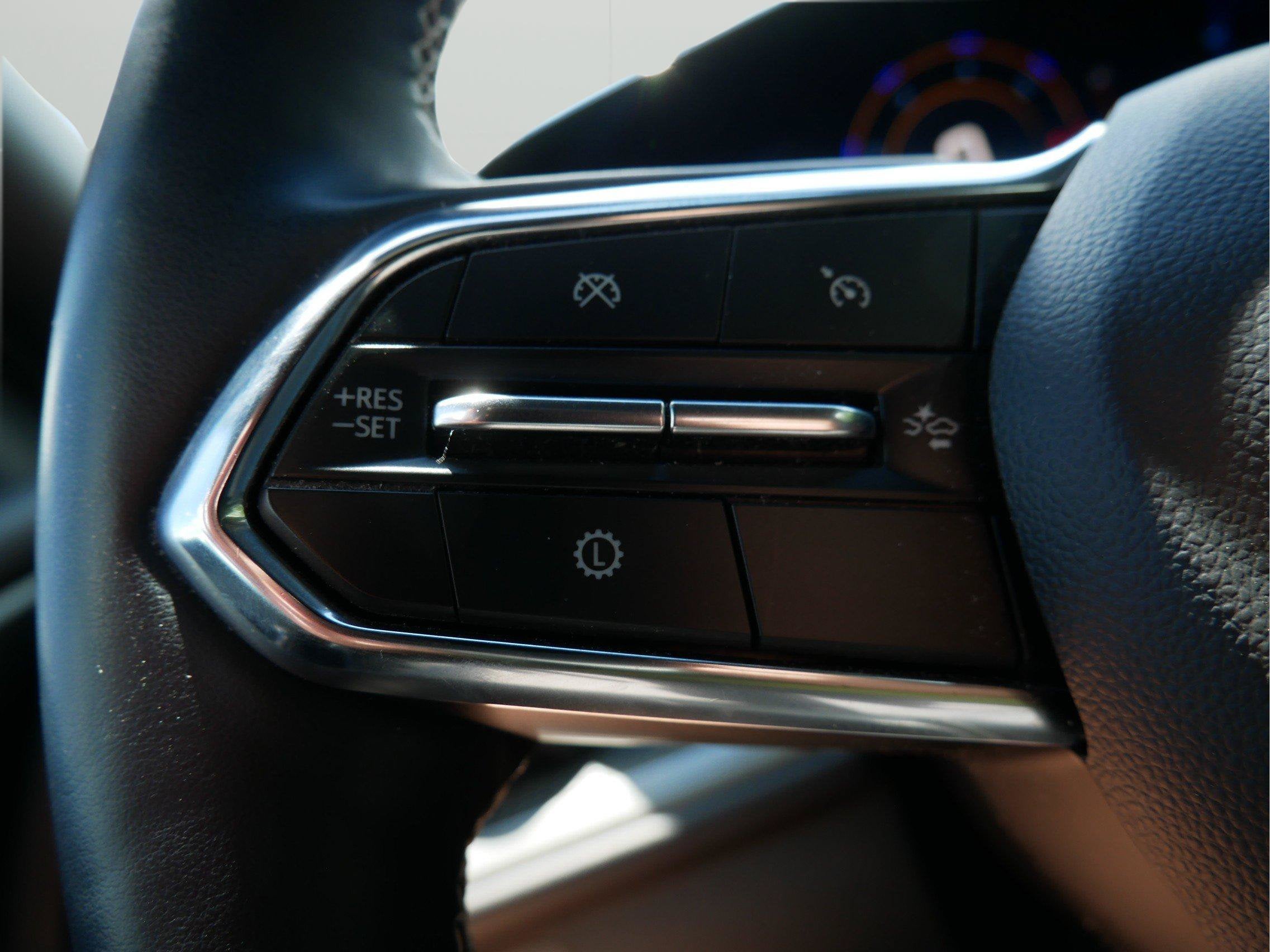 2025 Chevrolet Traverse AWD LT