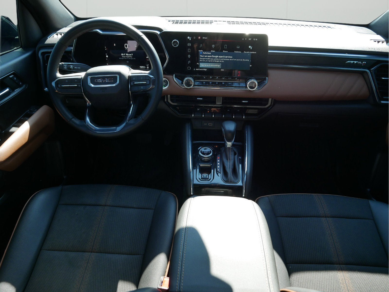 2023 GMC Canyon 4WD AT4