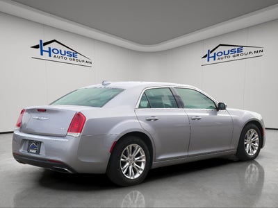 2017 Chrysler 300 Limited