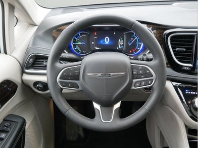 2023 Chrysler Pacifica Hybrid Limited