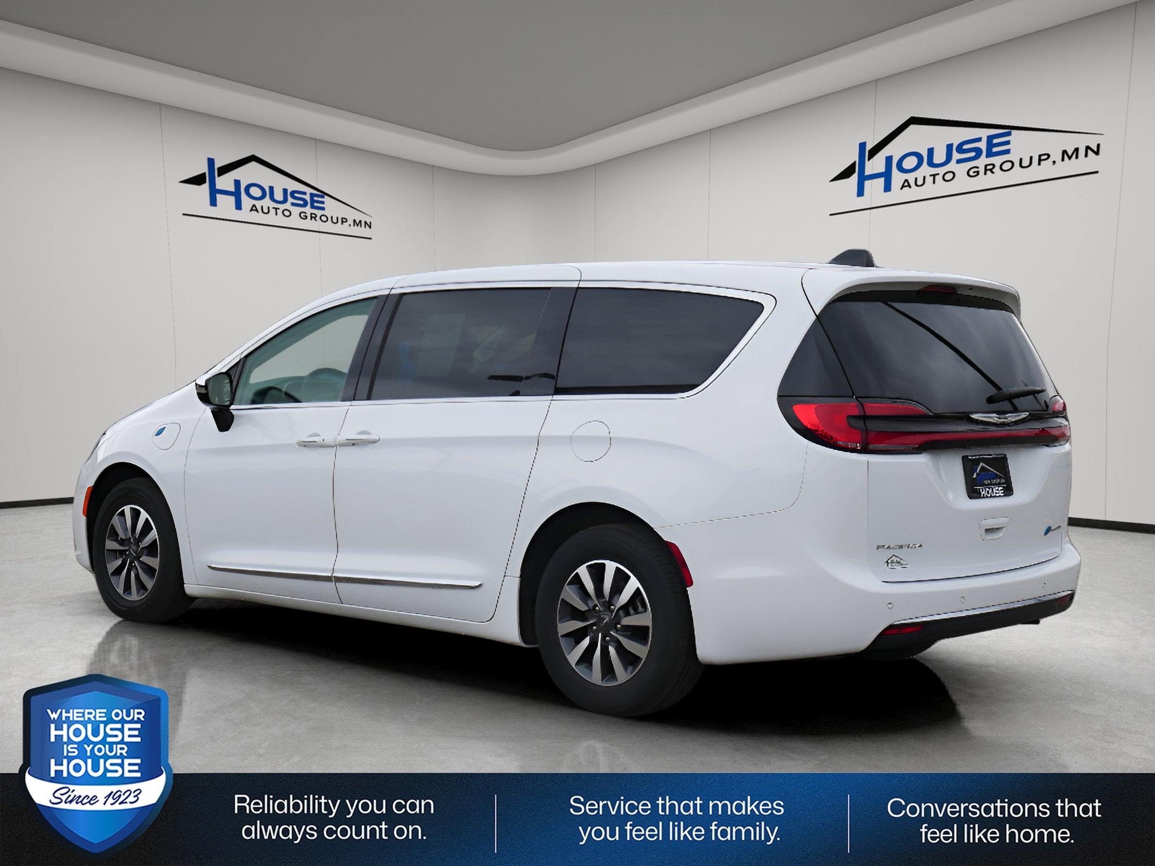 2023 Chrysler Pacifica Hybrid Limited