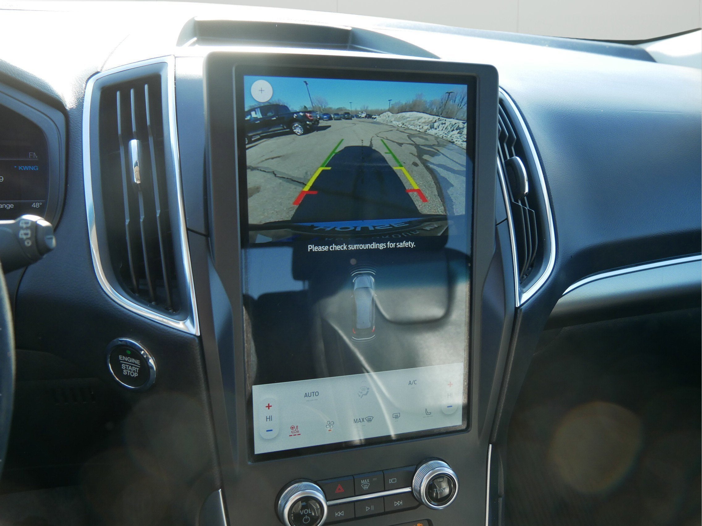 2022 Ford Edge Titanium