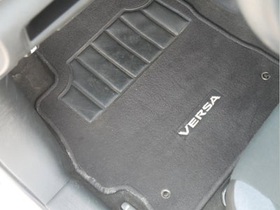 2023 Nissan Versa SV