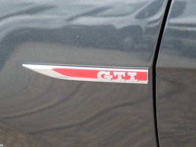 2017 Volkswagen Golf GTI Sport