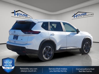 2024 Nissan Rogue SV