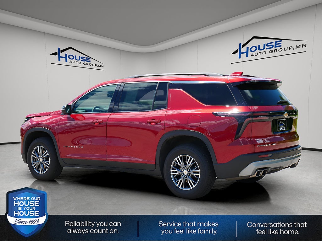 2025 Chevrolet Traverse LT