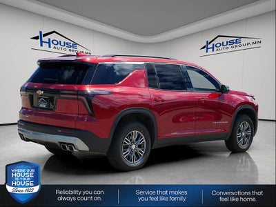 2025 Chevrolet Traverse LT