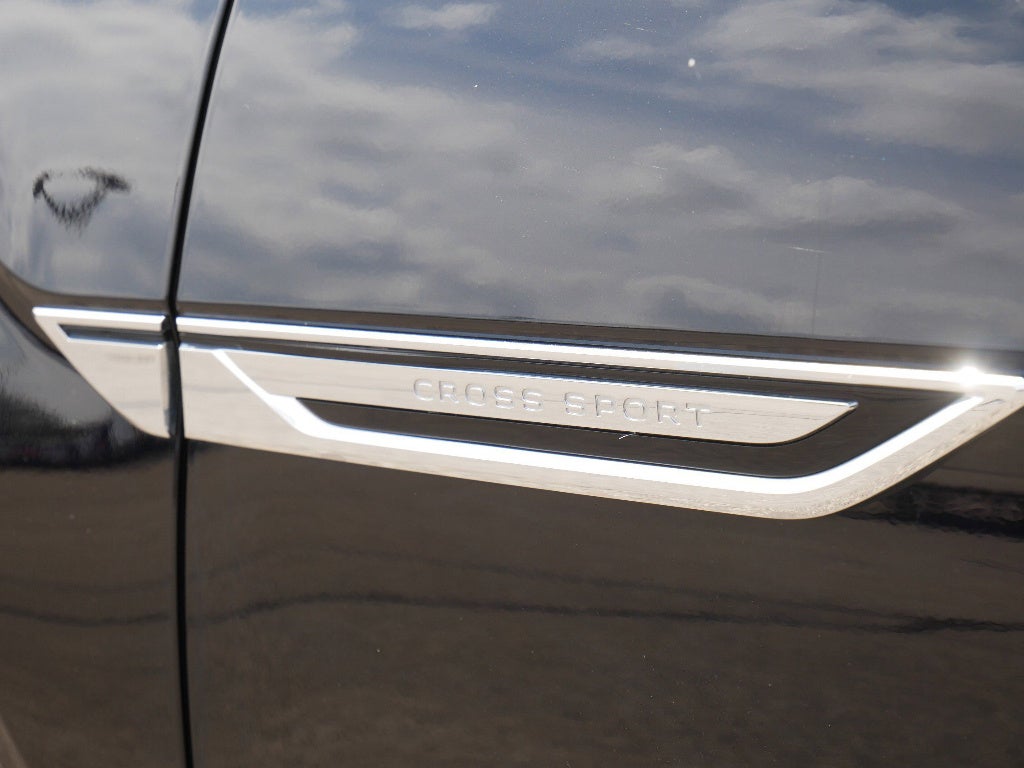 2025 Volkswagen Atlas Cross Sport SE 4Motion