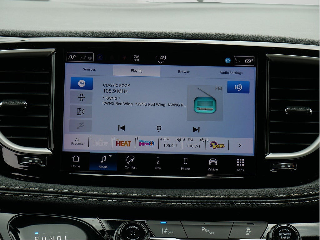 2024 Chrysler Pacifica Select