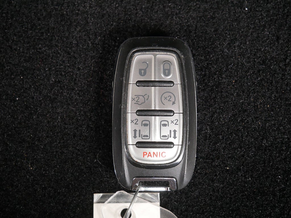 2024 Chrysler Pacifica Select