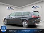 2024 Chrysler Pacifica Select
