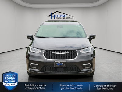 2024 Chrysler Pacifica Select