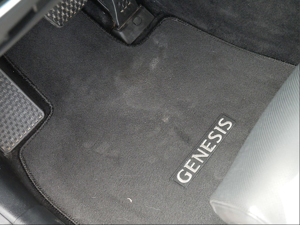 2025 Genesis GV70 2.5T Standard